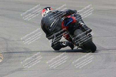 media/Mar-13-2022-SoCal Trackdays (Sun) [[112cf61d7e]]/Turn 10 Backside (105pm)/